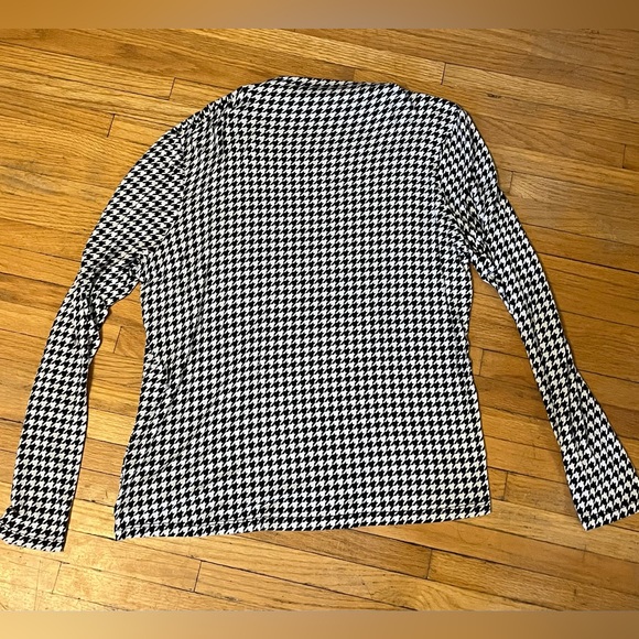 Pattern long sleeve high neck top - Picture 2 of 2